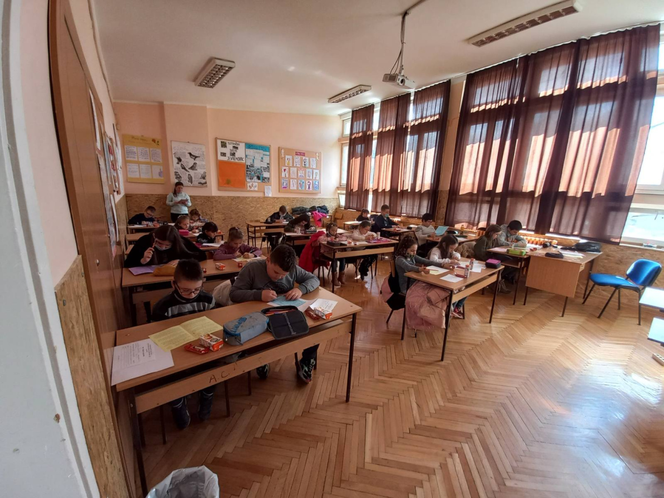 IMG-0126f0433c45af8e4f16d7fb4eef6e01-V.jpg IMG-0126f0433c45af8e4f16d7fb4eef6e01-V.jpg